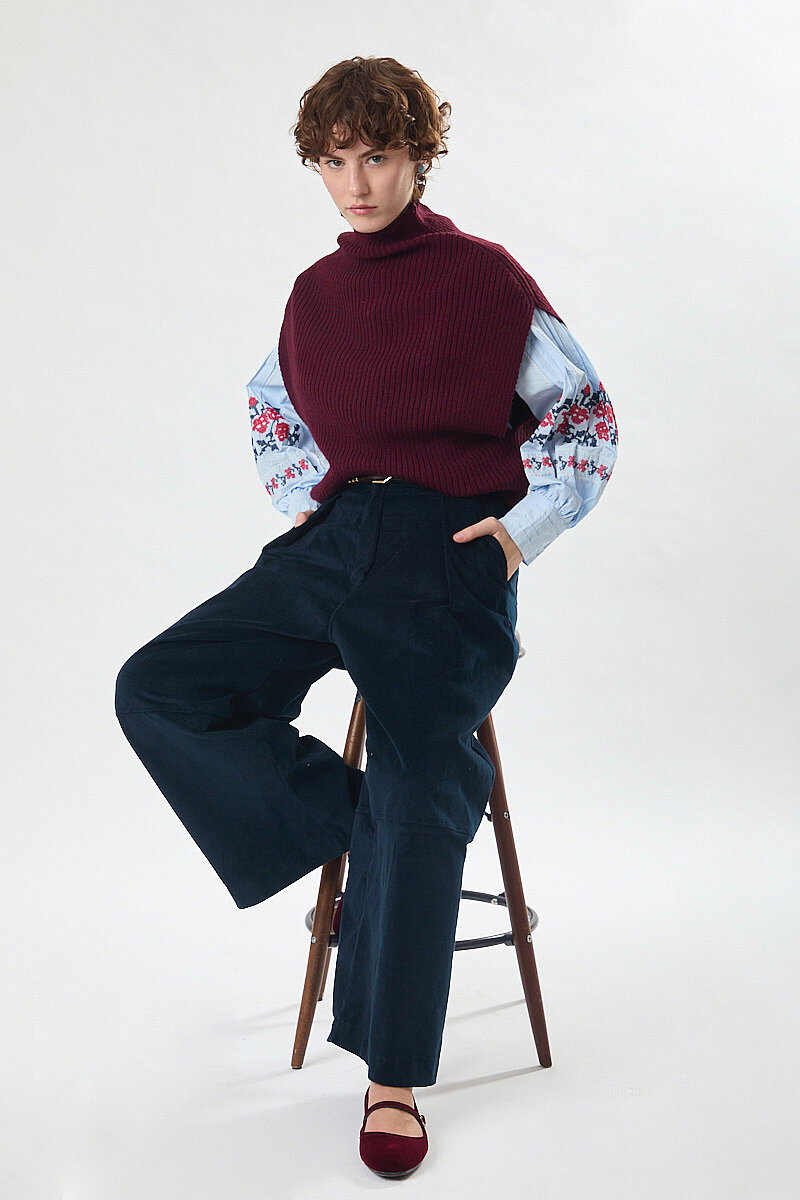 Turtleneck Knit Vest Burgundy
