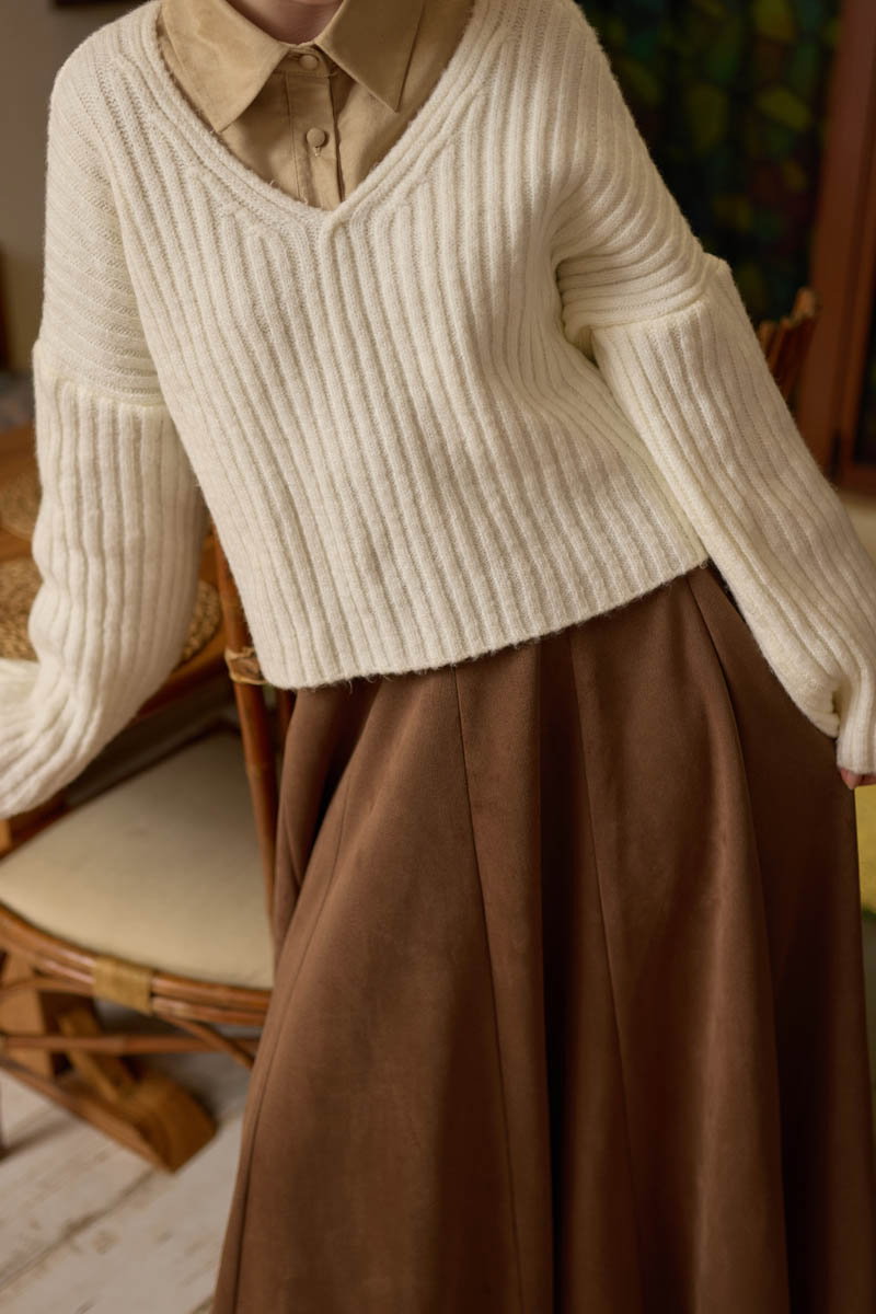 V Neck Crop Knit Sweater Ecru